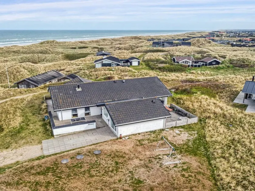 House with barbeque, private pool & terrace | Sea view - Image 1