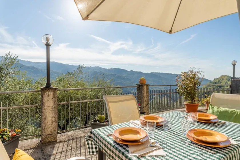 Pleasant holiday apartment with terrace | Mountain view | Pets are welcome - Image 1