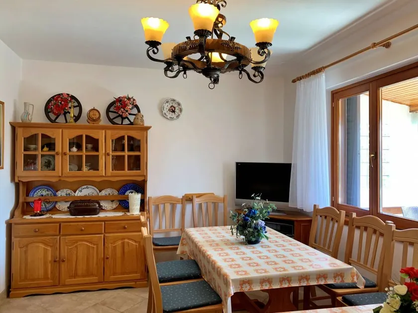 Apartment with BBQ, terrace & garden | Garden view - Image 1
