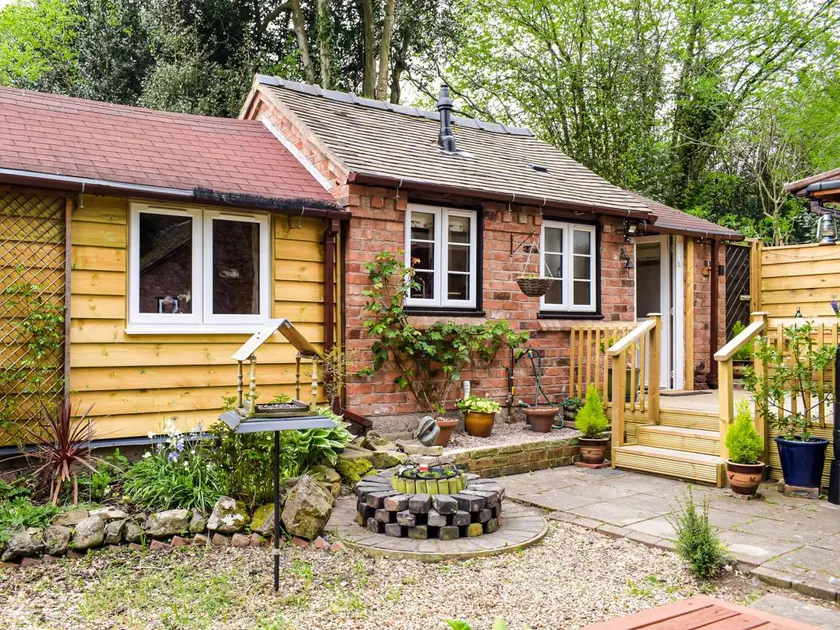 Children-friendly cottage with garden | River view - Image 1