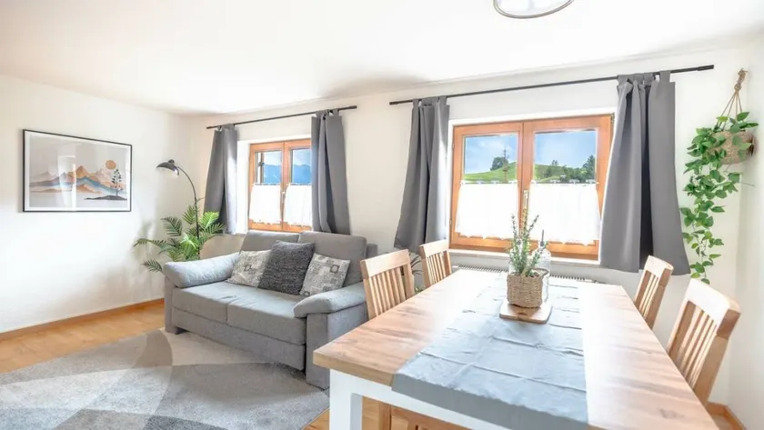 Holiday apartment with garden, terrace & barbecue | Mountain view - Image 1