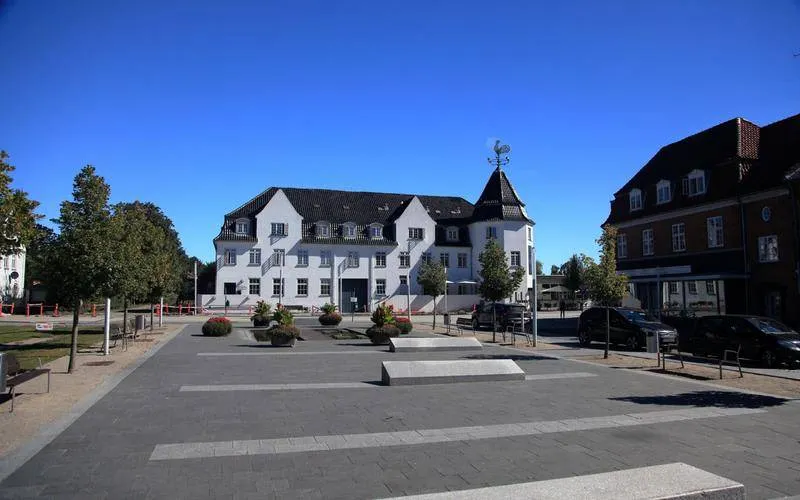 Glamsbjerg Hotel - Image 1