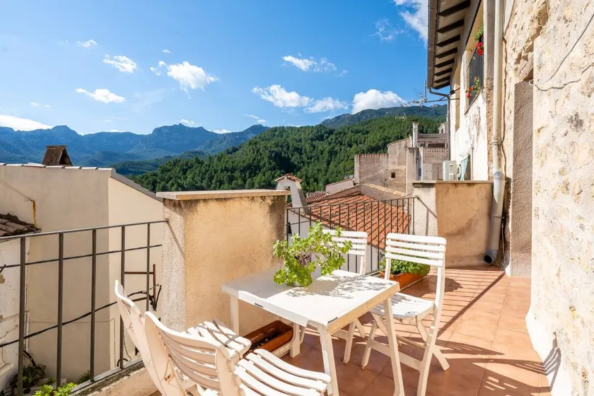 Country House 'Ca La Germandat Paüls' with Mountain View, Private Terrace and Wi-Fi - Image 1