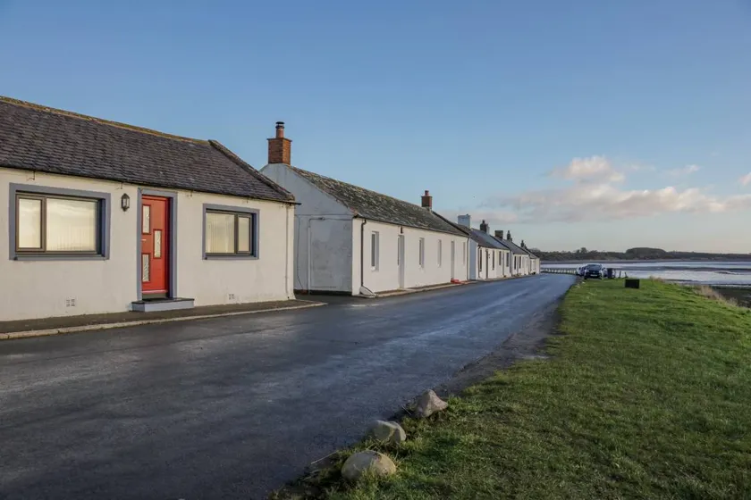 Cottage with garden | Beach view - Image 1