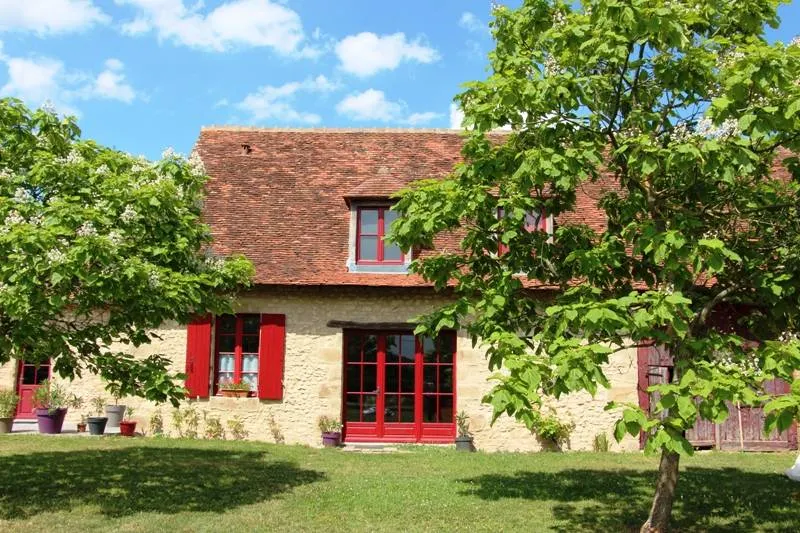 Gite with pool, terrace & garden - Image 1