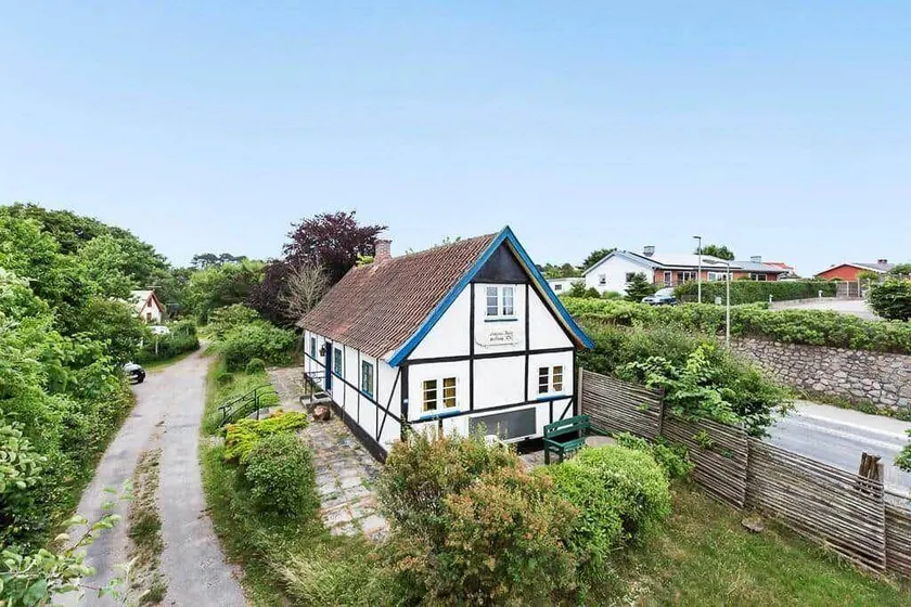 Holiday home with terrace & barbecue | Sea view - Image 1