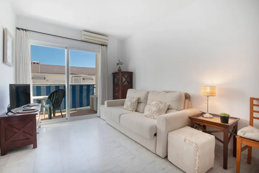 Holiday apartment with garden & terrace | City view - Image 1
