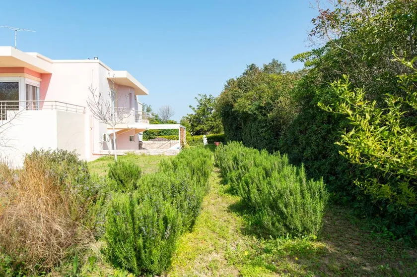 Maison de vacances avec terrasse, jardin et barbecue | Vue montagne | Parfaite pour le travail à distance - Image 1