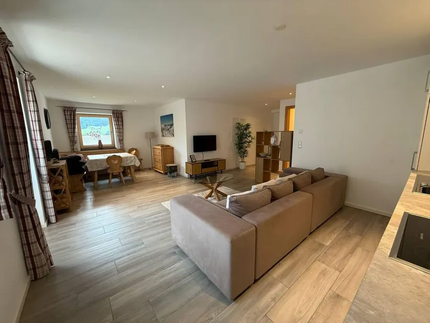 Family-friendly apartment with terrace | Mountain view - Image 1