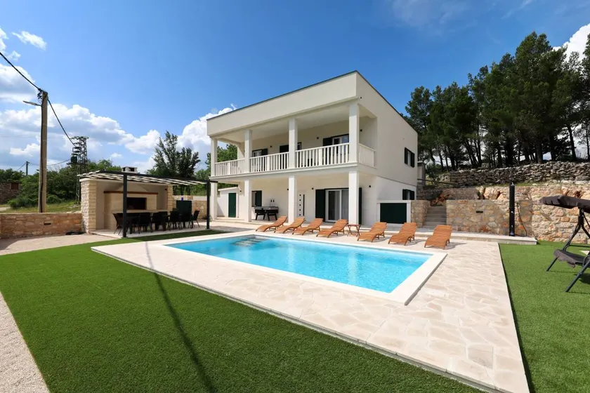 Villa Vallis mit Pool - Image 1