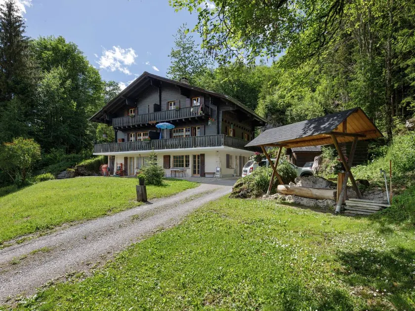 Holiday apartment with barbecue & garden | Mountain view - Image 1