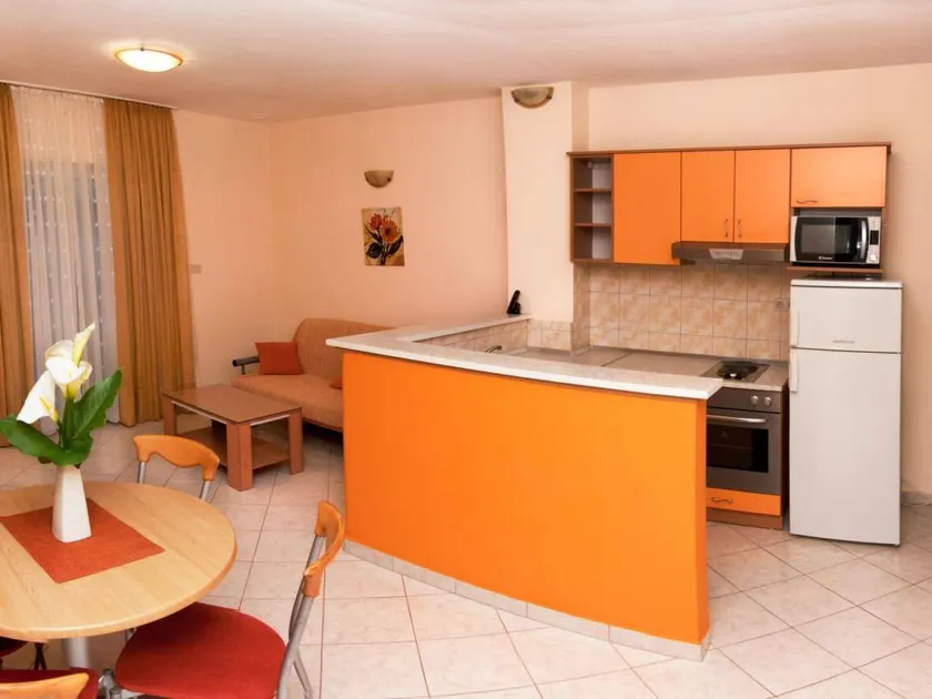 Modern eingerichtete Ferienwohnung orange - Image 1