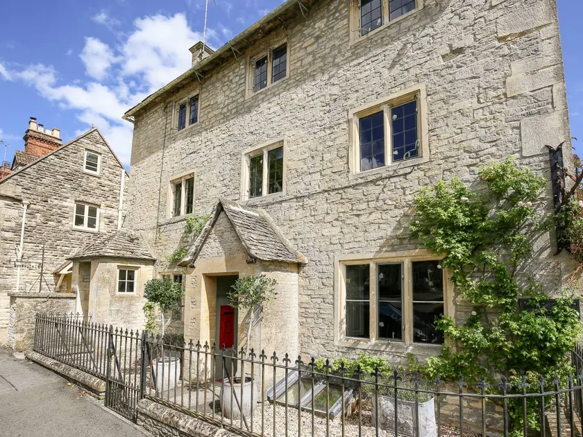 Cottage with terrace & garden - Image 1