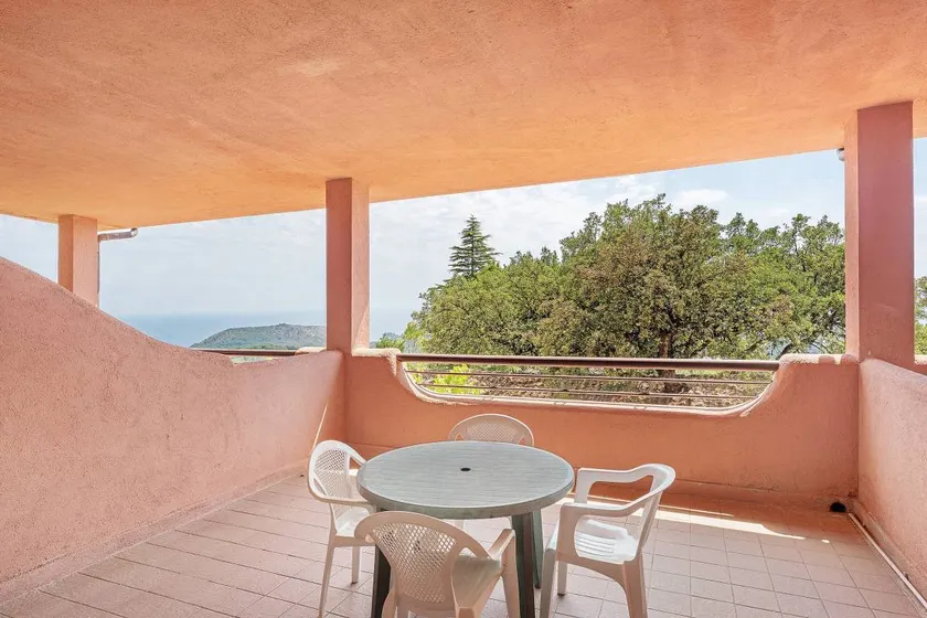 Wonderful flat with terrace & garden | Sea view | Pets allowed - Image 1
