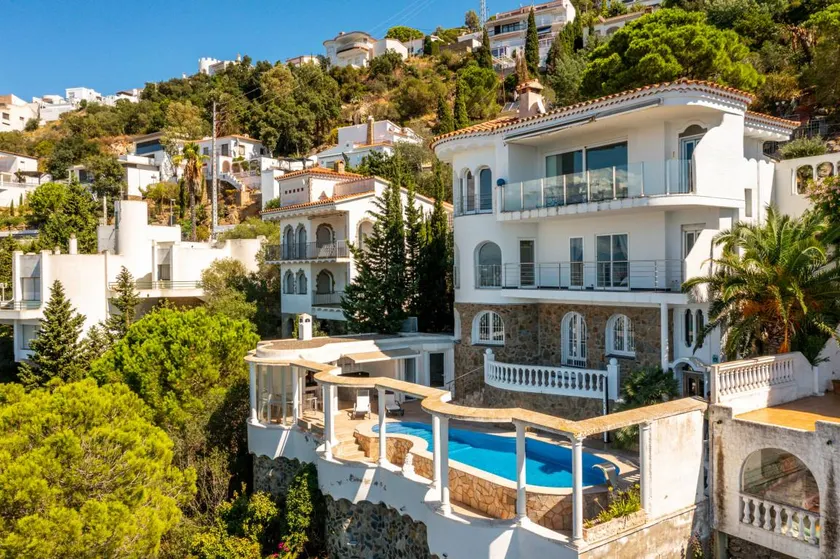 Voll ausgestattete tolle Villa mit Grill, Garten und privatem Pool | Nah am Strand | Ideal für Homeoffice | Haustierfreundlich - Image 1