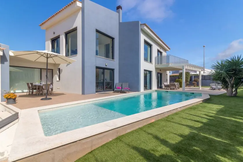 Villa with sea views with pool and mini golf, Llucmajor, Palma de Mallorca - Image 1