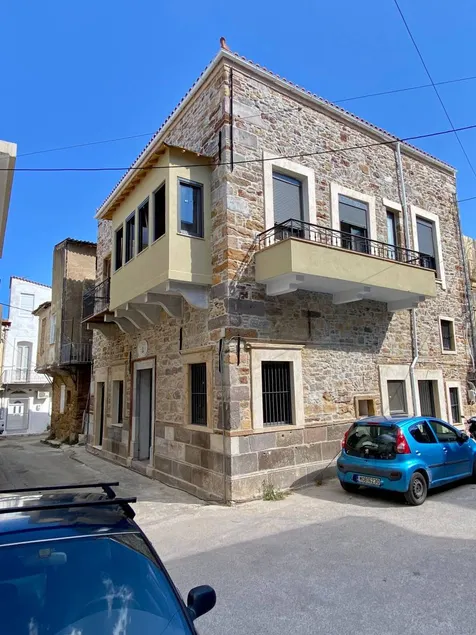 Holiday Home 'Medieval Mansion Fully Restored In' with Wi-Fi and Air Conditioning - Image 1