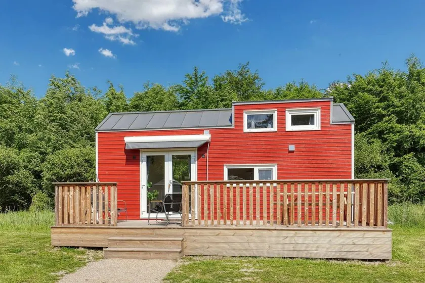 Chalet with terrace, pool & garden - Image 1