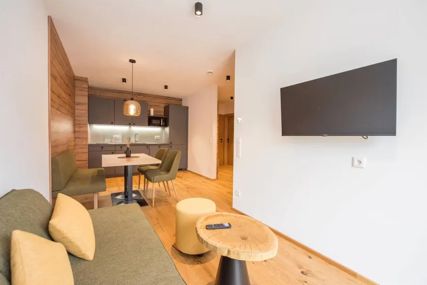 Family-friendly lovely apartment with terrace, sauna & barbeque | Lake view - Image 1
