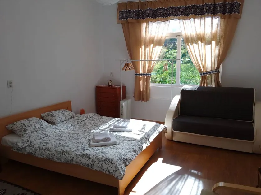 Child-friendly farm with pool, garden & barbecue | Panoramic view | Pets are welcome - Image 1