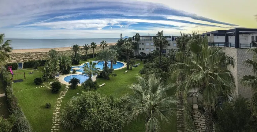 Fully equipped lovely apartment with garden, pool & terrace | Next to the beach - Image 1