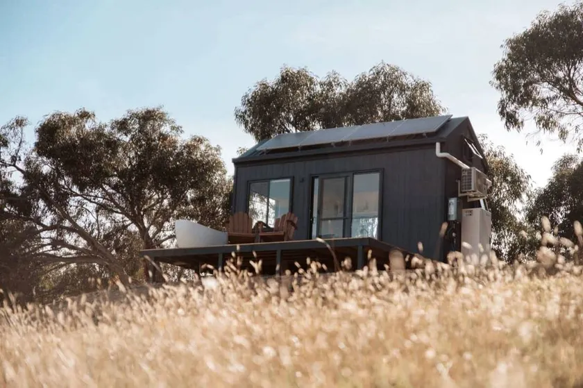 Glorious Tiny House with Lovely Sights in Wallan, Victoria - Image 1