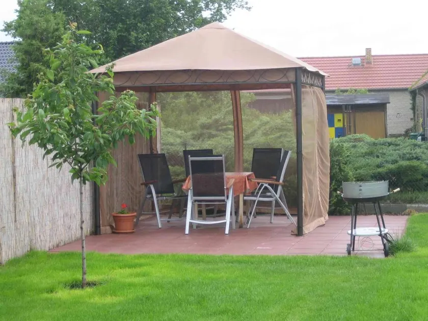 House with sauna & barbeque - Image 1