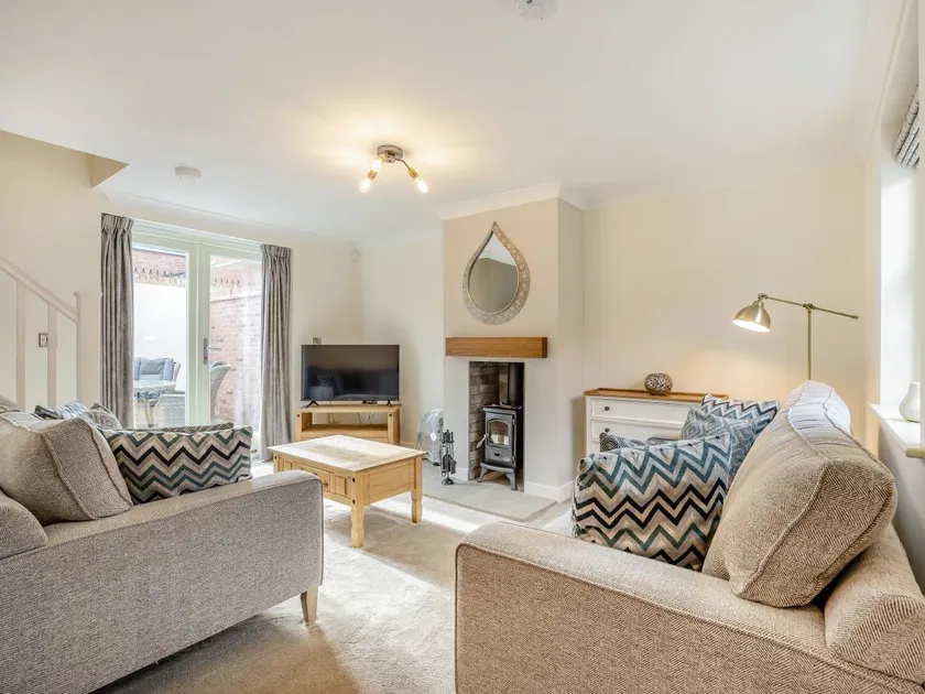 Children-friendly cottage with garden | River view | Pets allowed - Image 1