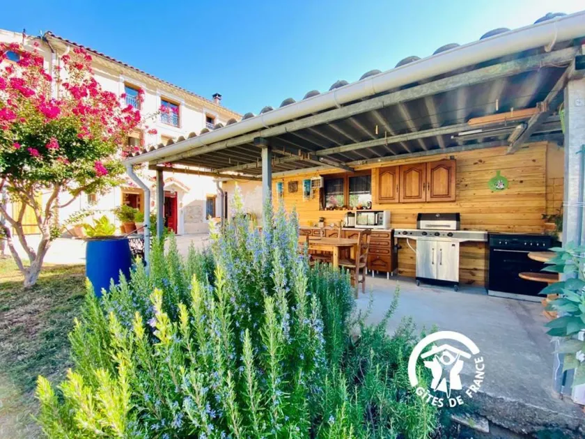 Gite with barbecue, garden & terrace - Image 1