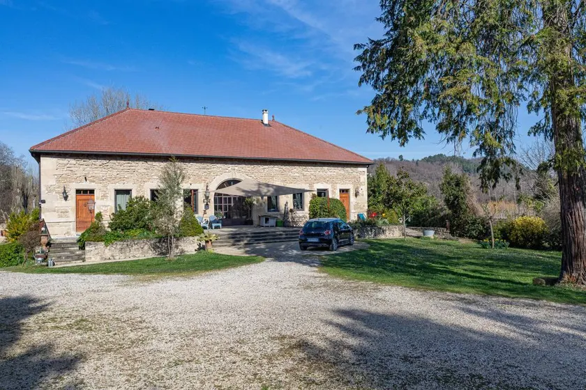 Cottage with barbecue, garden & terrace | Garden view - Image 1