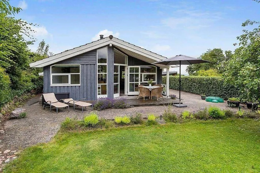 House with sauna, BBQ & jacuzzi - Image 1