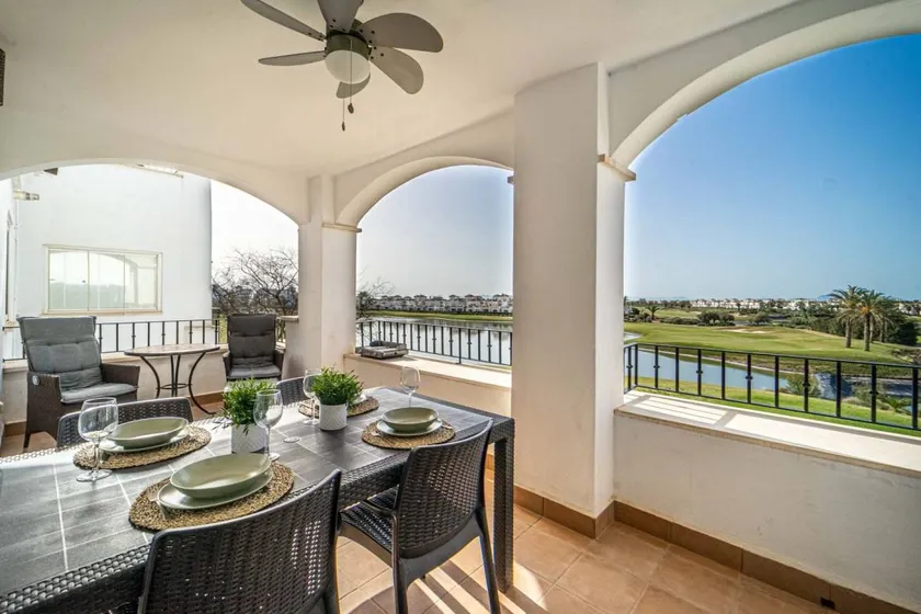 Flat with terrace & pool | Mountain view - Image 1