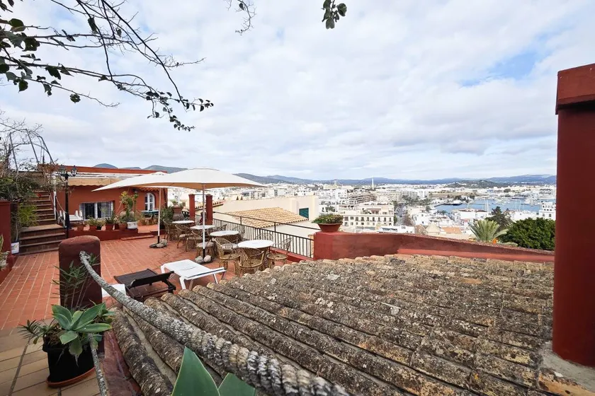 Appart'hôtel avec terrasse et piscine - Image 1