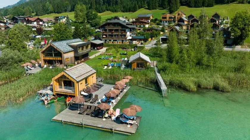 Flat with garden, sauna & jacuzzi | Lake view - Image 1