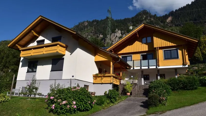 Holiday apartment with terrace - Image 1