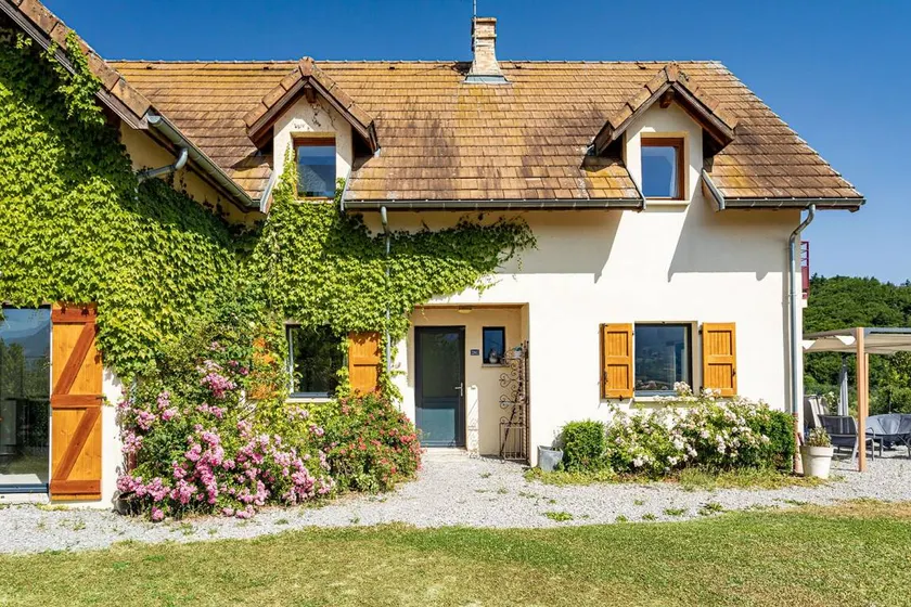 Maison de vacances avec jacuzzi, sauna et jardin | Vue jardin - Image 1