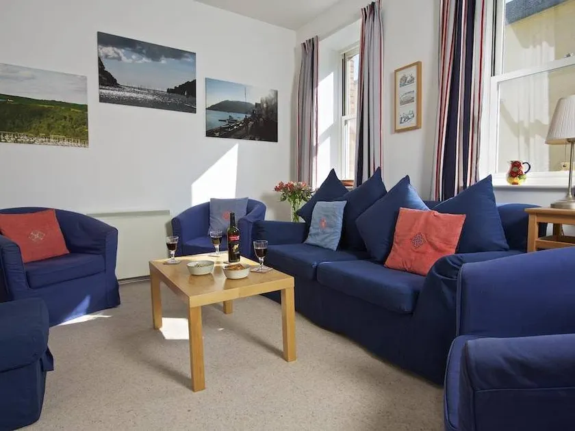 Family-friendly charming cottage - Image 1