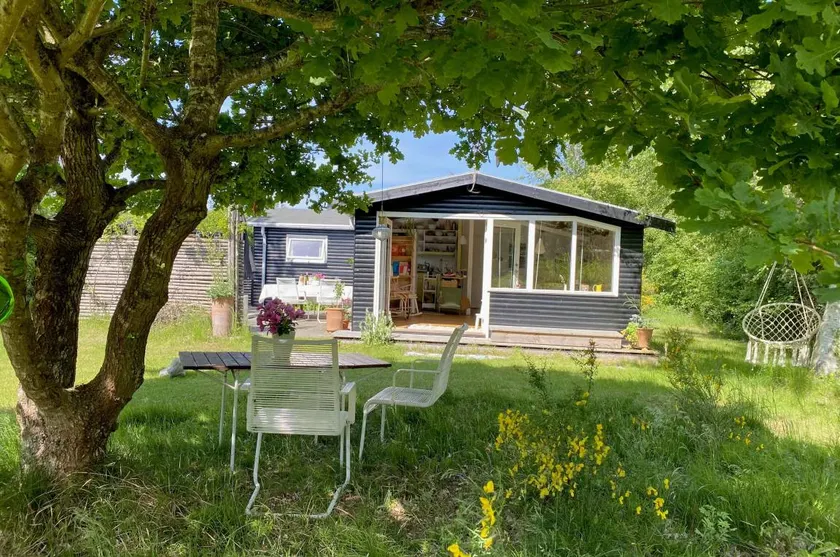 Holiday home with garden - Image 1