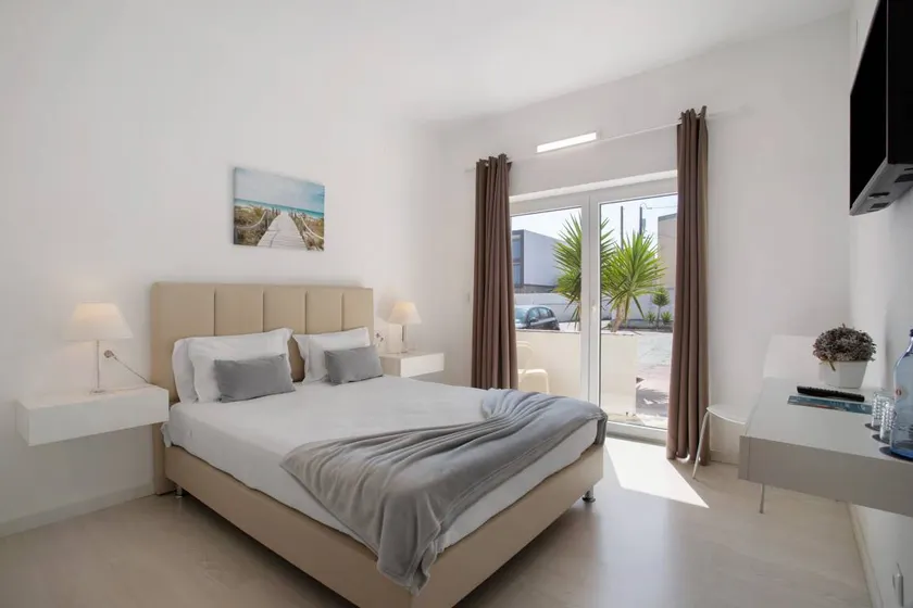 Merveilleuse chambre privée avec internet haut débit | À côté de la plage - Image 1
