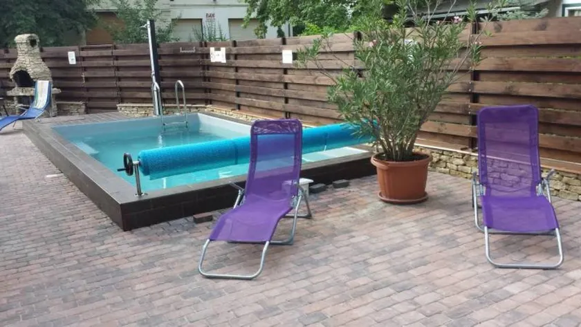 Apartment with garden & barbeque - Image 1