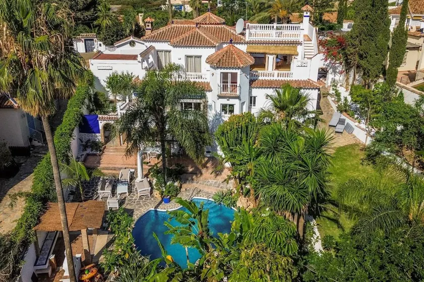 Villa "Gorgeous and Amazing Views" with Sea View, Private Pool & Wi-Fi - Image 1