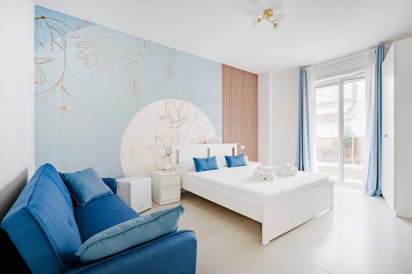 Charming holiday apartment with terrace | City view - Image 1