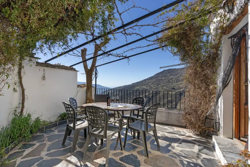 Maison avec terrasse | Vue montagne - Image 1