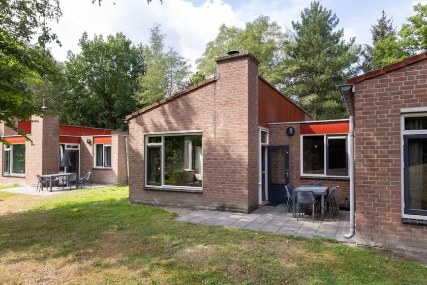 Gemütlicher Bungalow mit Pool, Garten und Terrasse - Image 1