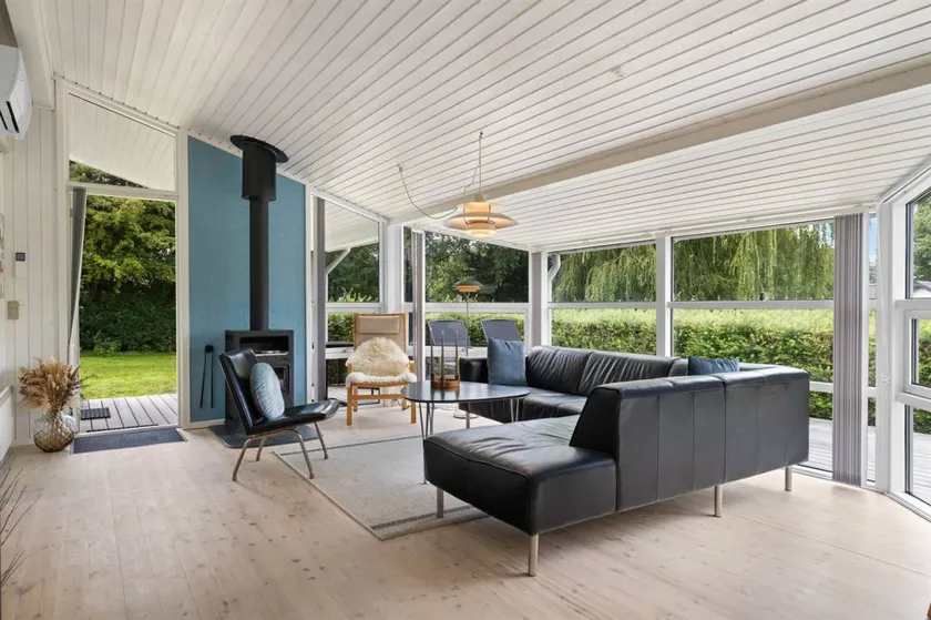 Family-oriented wonderful holiday home with terrace, BBQ & garden | Dogs allowed - Image 1