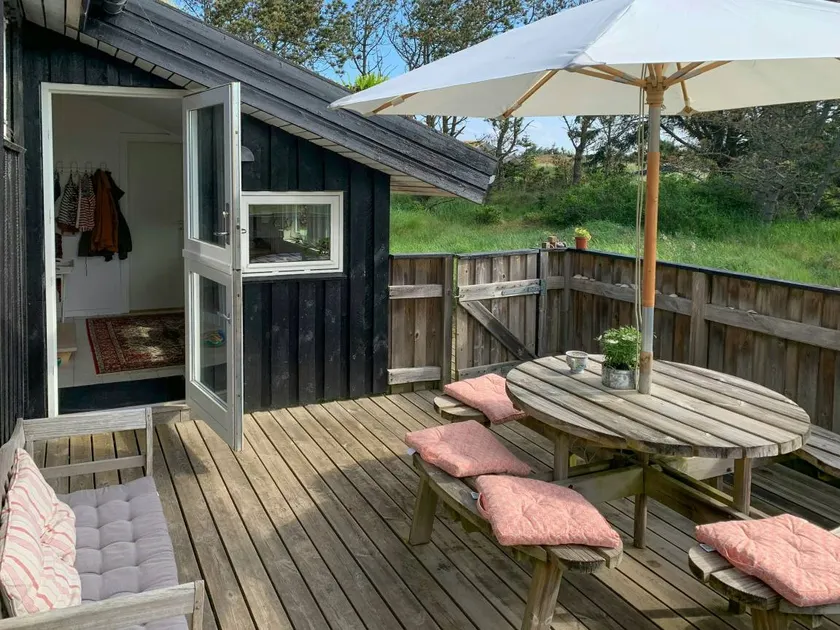 Ferienhaus mit Whirlpool, Terrasse und Sauna - Image 1
