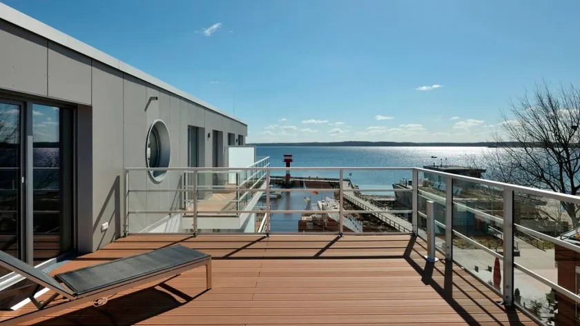 Fully equipped pleasant apartment with terrace & barbecue | Lake view | Beach nearby | Dogs allowed - Image 1