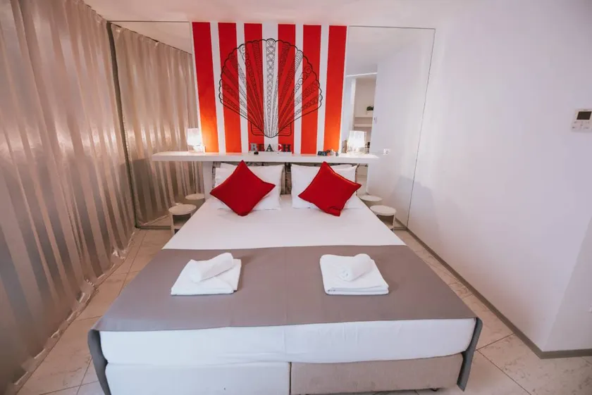 Privatzimmer mit Pool - Image 1