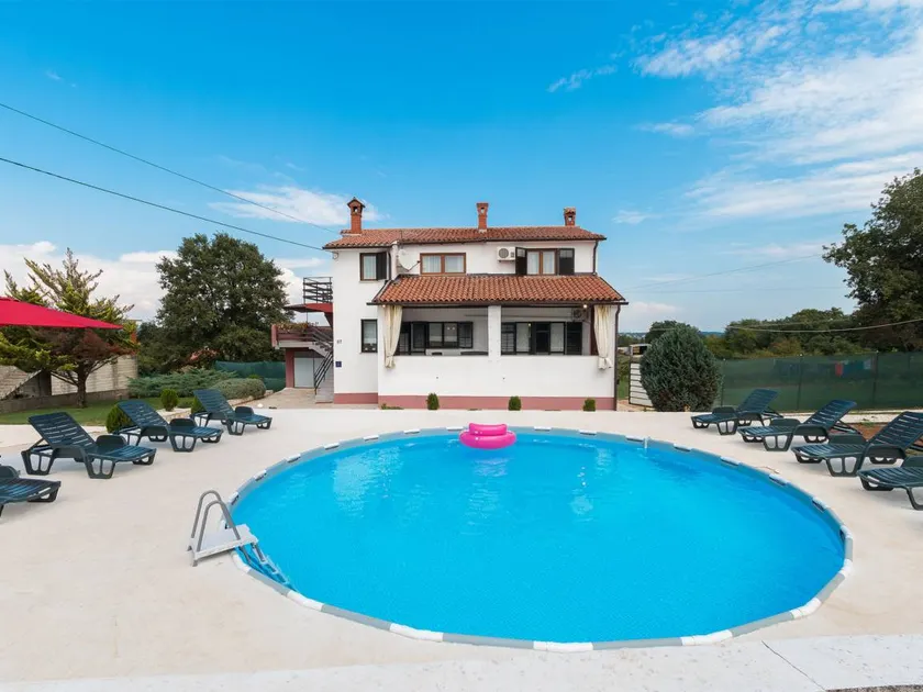 Exquisito apartamento con barbacoa y piscina - Image 1