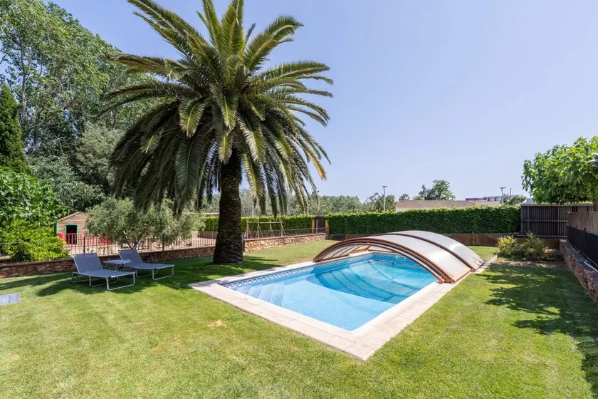 Landhaus 'Pont' mit Bergblick, privatem Pool und Wi-Fi - Image 1